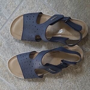 Fly Flot sandals, made in Italy, size 8 US, navy, tan footbed